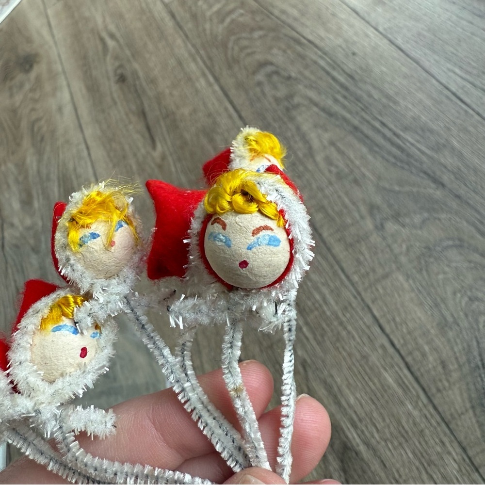 Vintage Santa Pixie Elf spun cotton twist ties LOT 7 Christmas 70s - Picture 2 of 7